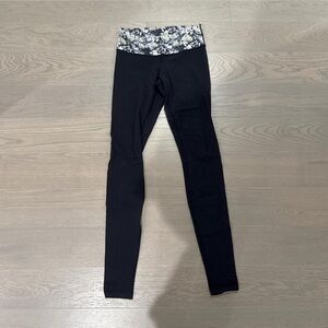 Lululemon Wunder Under Crosscourt Petal Clarity Yellow